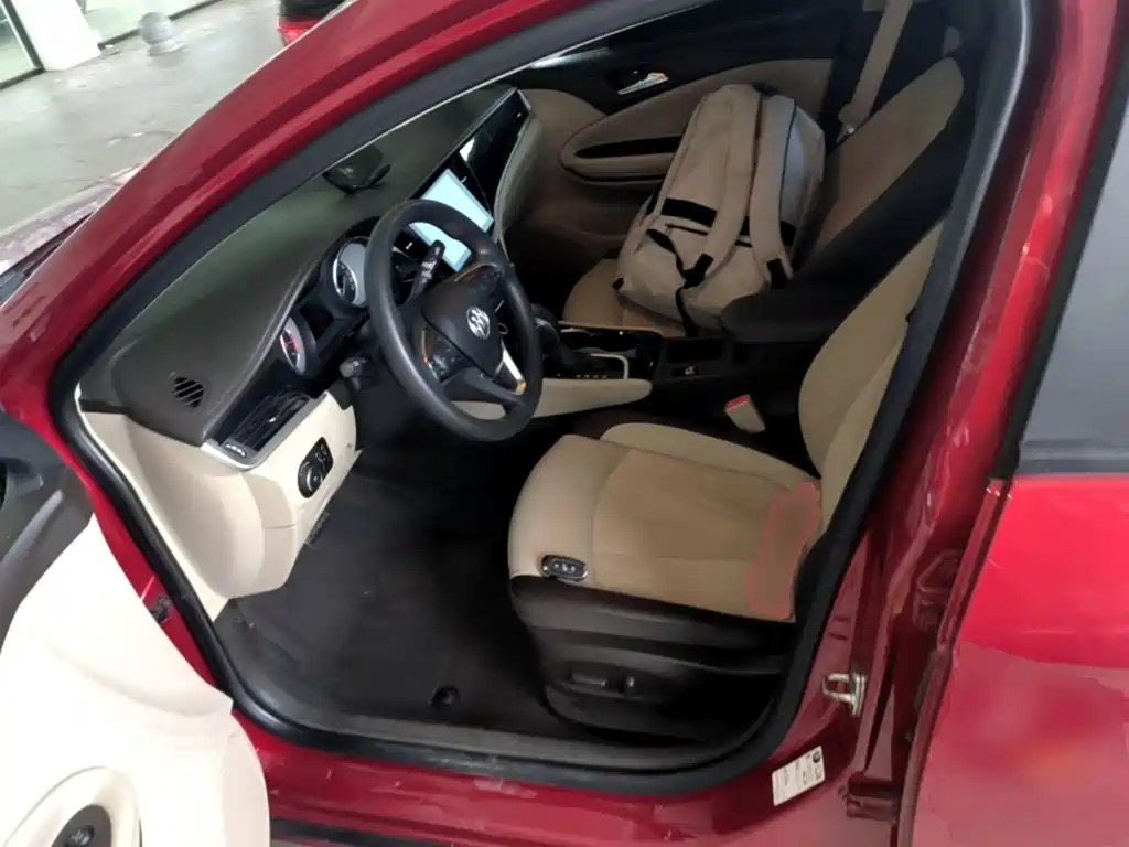 Photo 15 - Buick Verano