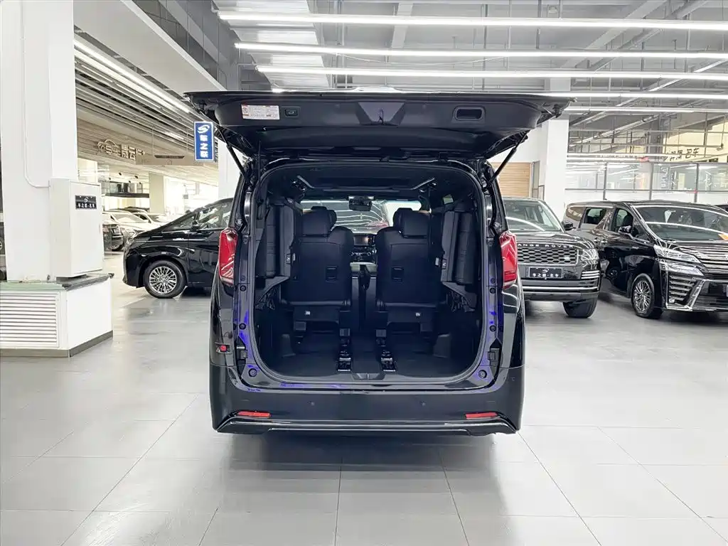 Toyota Alphard 2019 Hybrid 2.5L Premium Edition фото 12