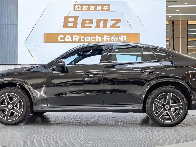 Mercedes-Benz GLC Coupe 2025 GLC 260 4MATIC Coupe SUV фото 3