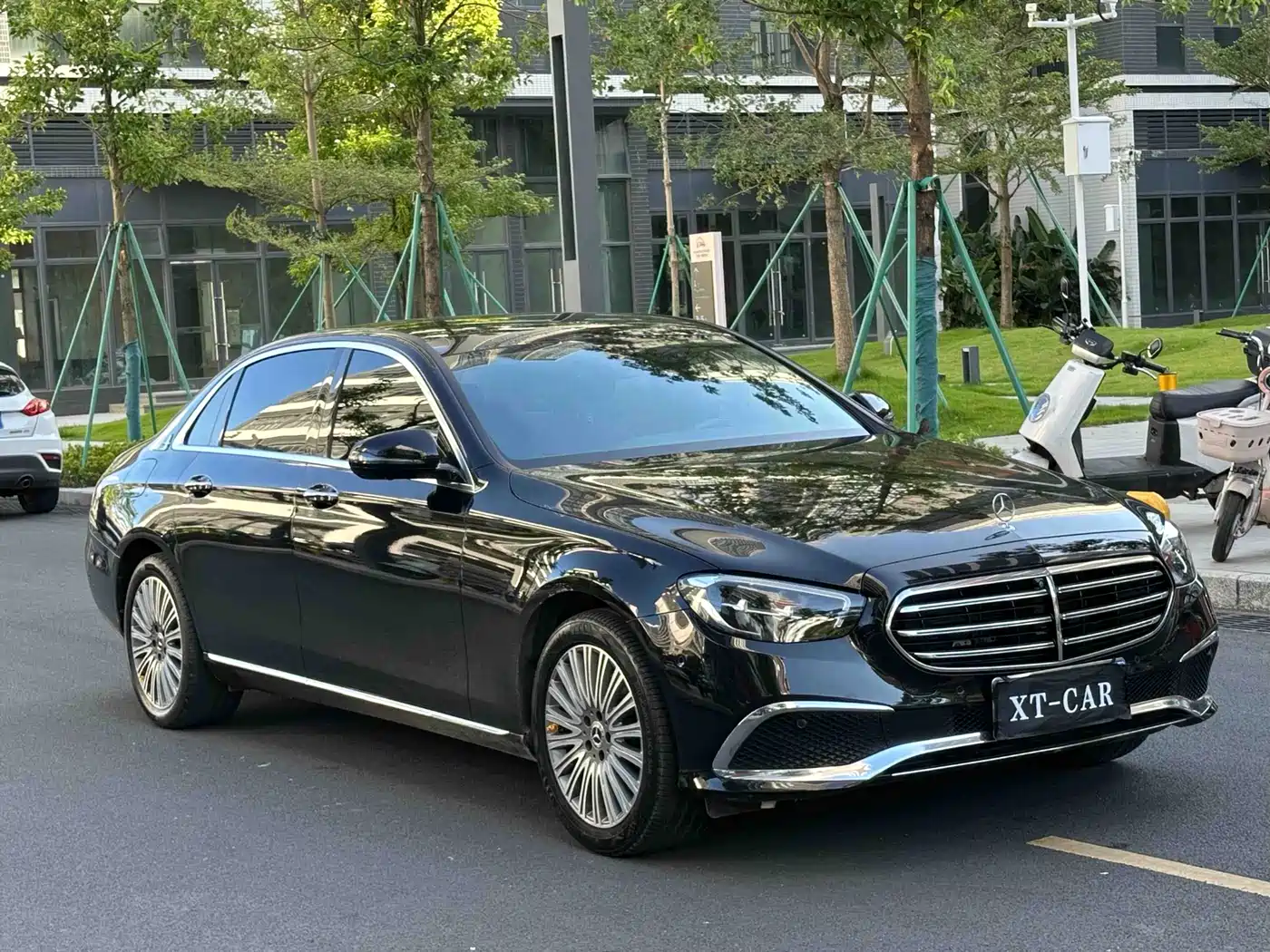 Mercedes-Benz E-Class 2021 E 300 L Fashion фото 3