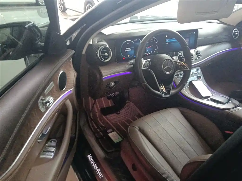 Mercedes-Benz E-Class 2023 E 300 L Fashion фото 12