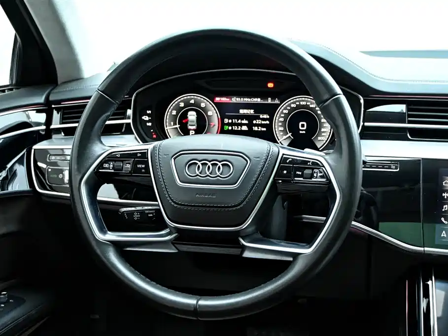 Audi A8 New Energy 2022 A8L 60 TFSIe quattro Collector's Edition фото 33