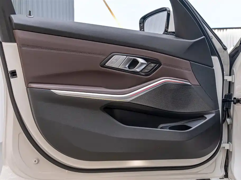 BMW 3 Series 2021 Facelift 325Li M Sport Package фото 18