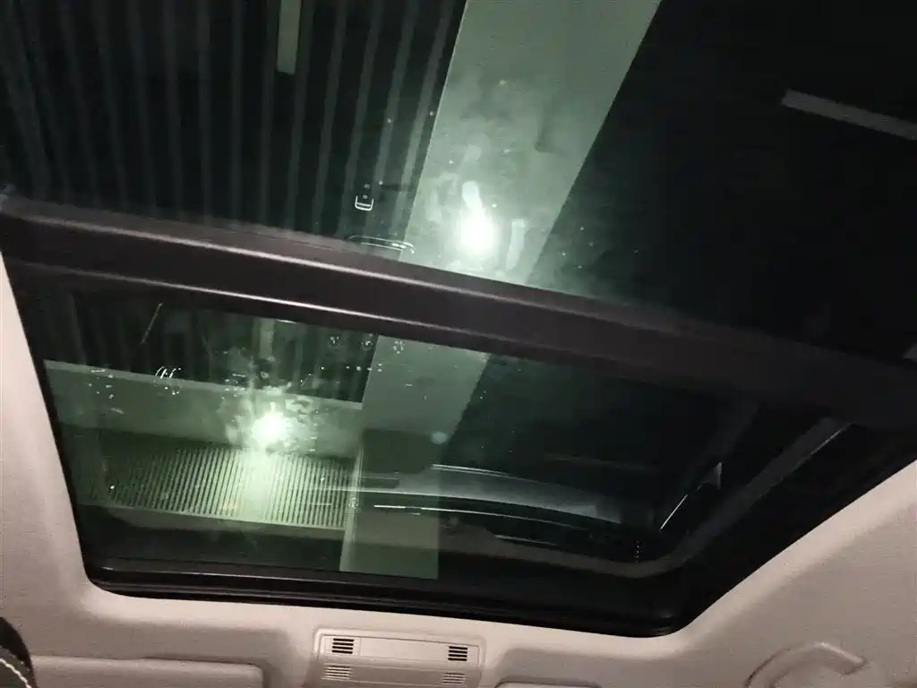 Volkswagen Magotan 2025 Popular Edition 280TSI DSG Comfort фото 18