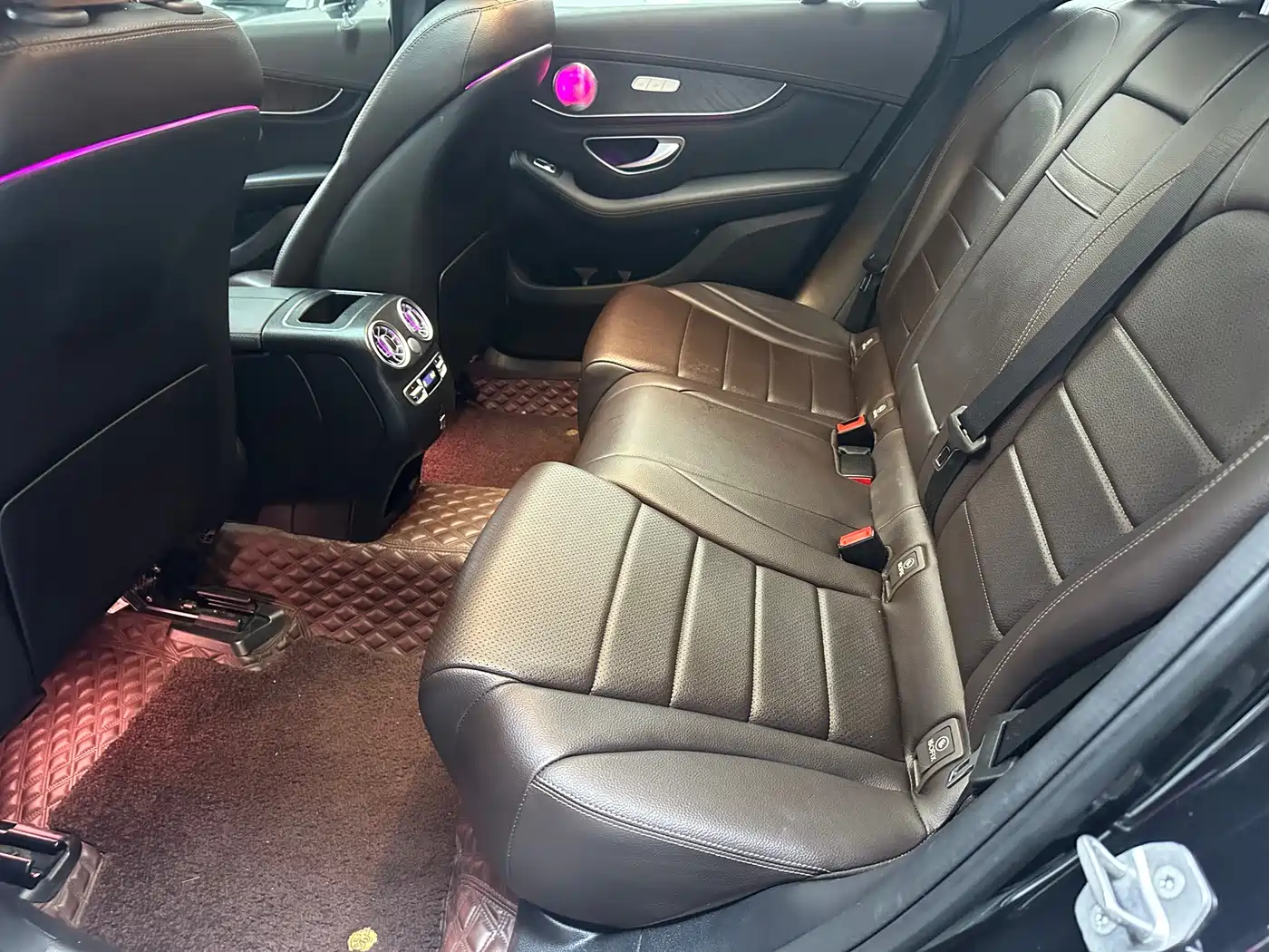 Mercedes-Benz GLC 2022 Model GLC 260 L 4MATIC Luxury Edition фото 9