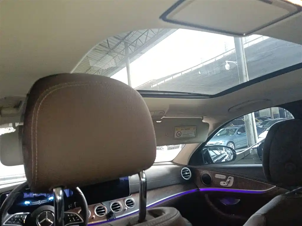 Mercedes-Benz E-Class 2023 E 300 L Fashion фото 14