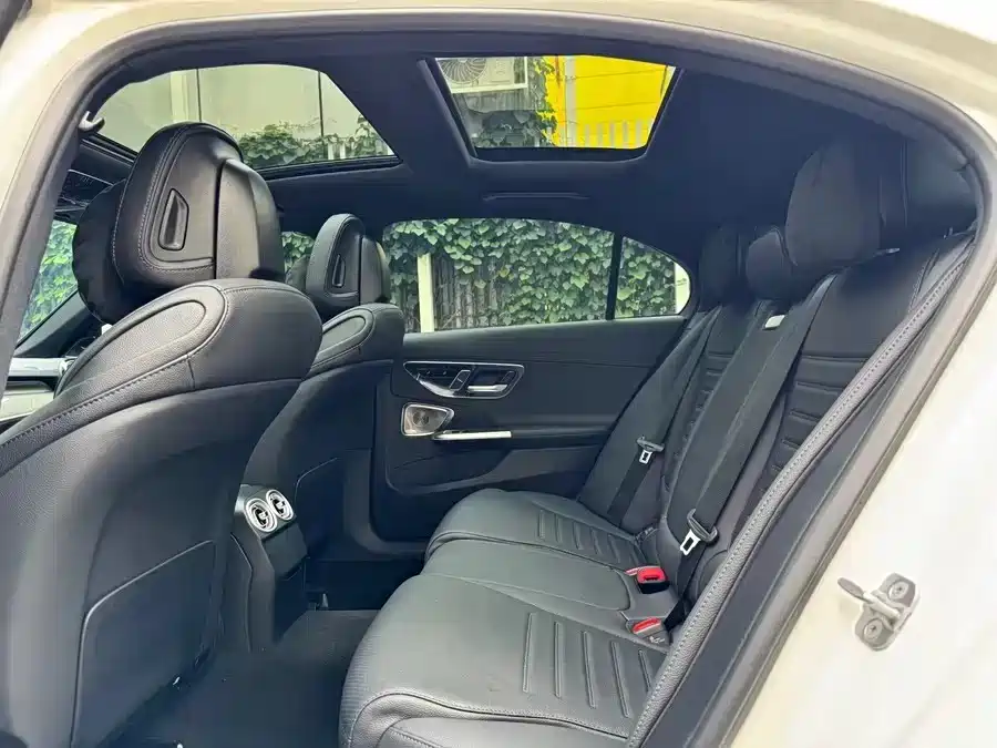 Mercedes-Benz C-Class 2025 C 260 L Sport Edition фото 14