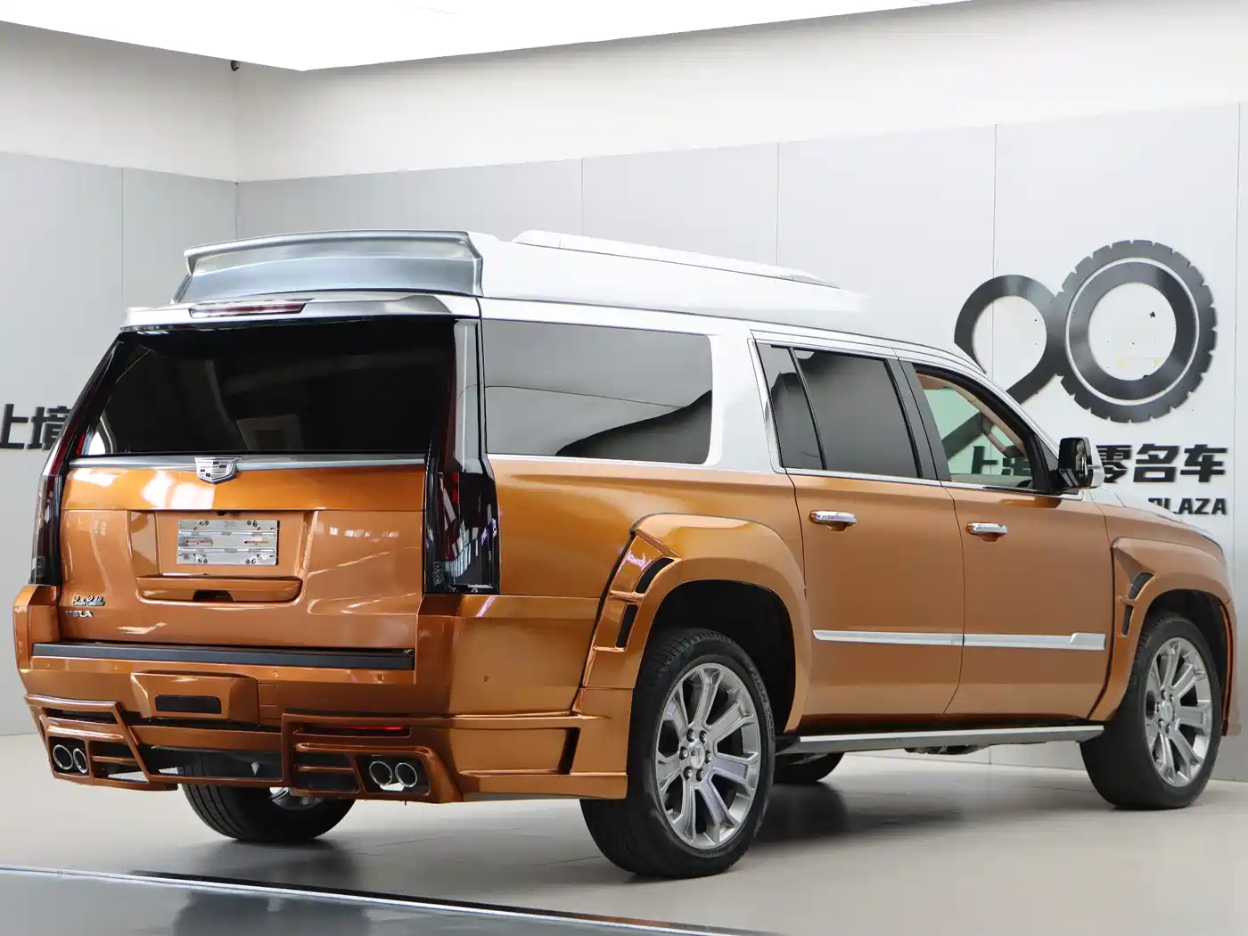 Cadillac Escalade 2017 6.2L ESV Platinum Extended фото 6