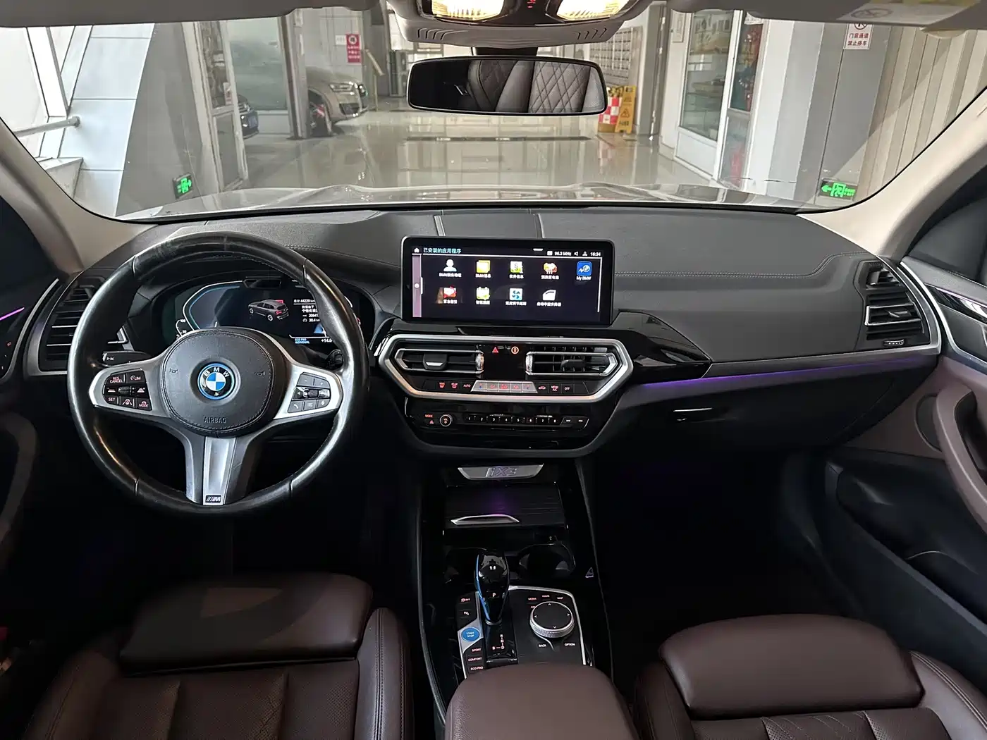 BMW IX3