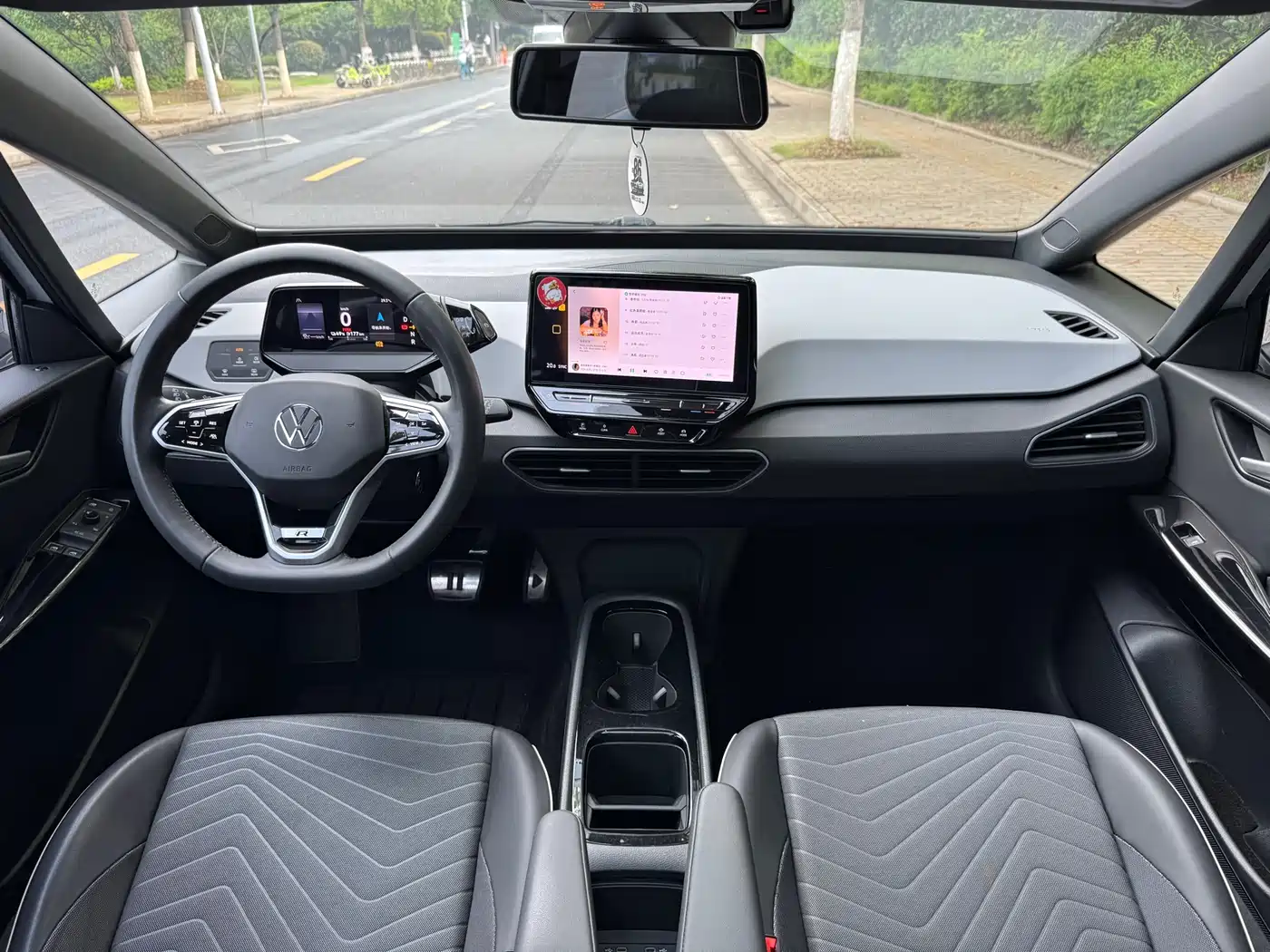 Volkswagen ID.3 2023 Upgraded Pure Intelligence Edition фото 13