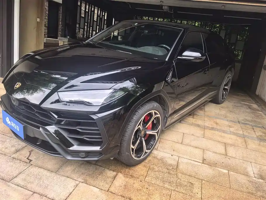 Lamborghini Urus 2021 4.0T V8