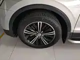 صورة 23 - Volkswagen Tiguan L