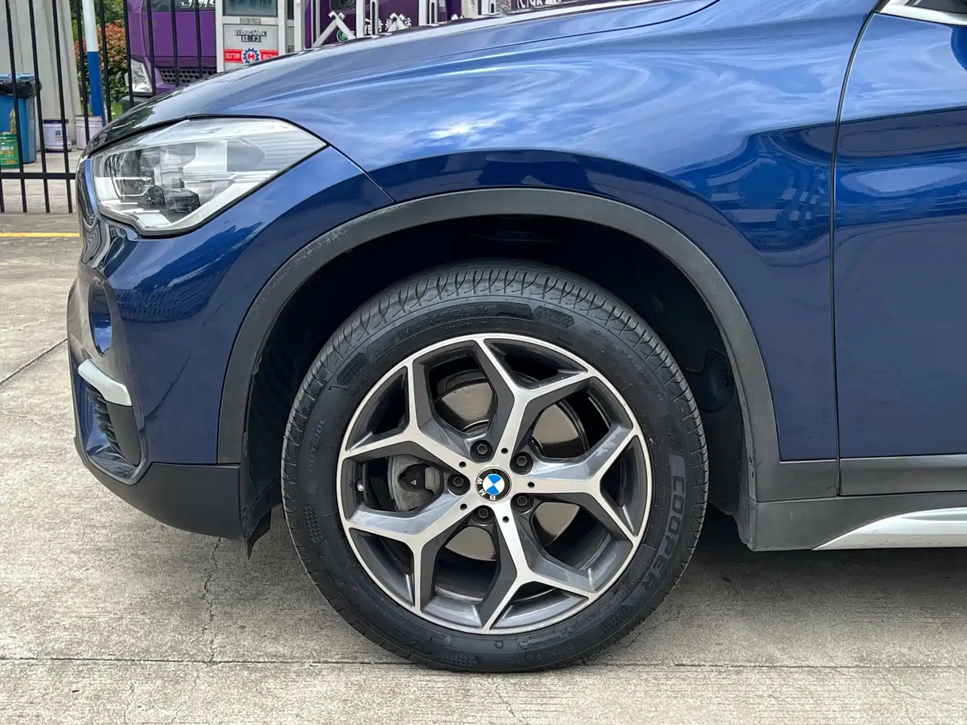 BMW X1 2018 sDrive18Li Premium Model фото 9
