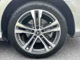 Photo 10 - Mercedes-Benz E-Class