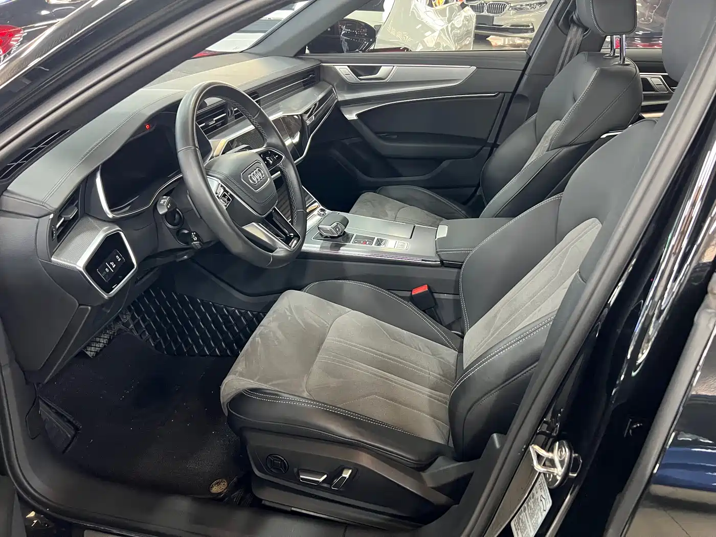 Audi A6L 2024 40 TFSI Luxury Dynamic фото 4