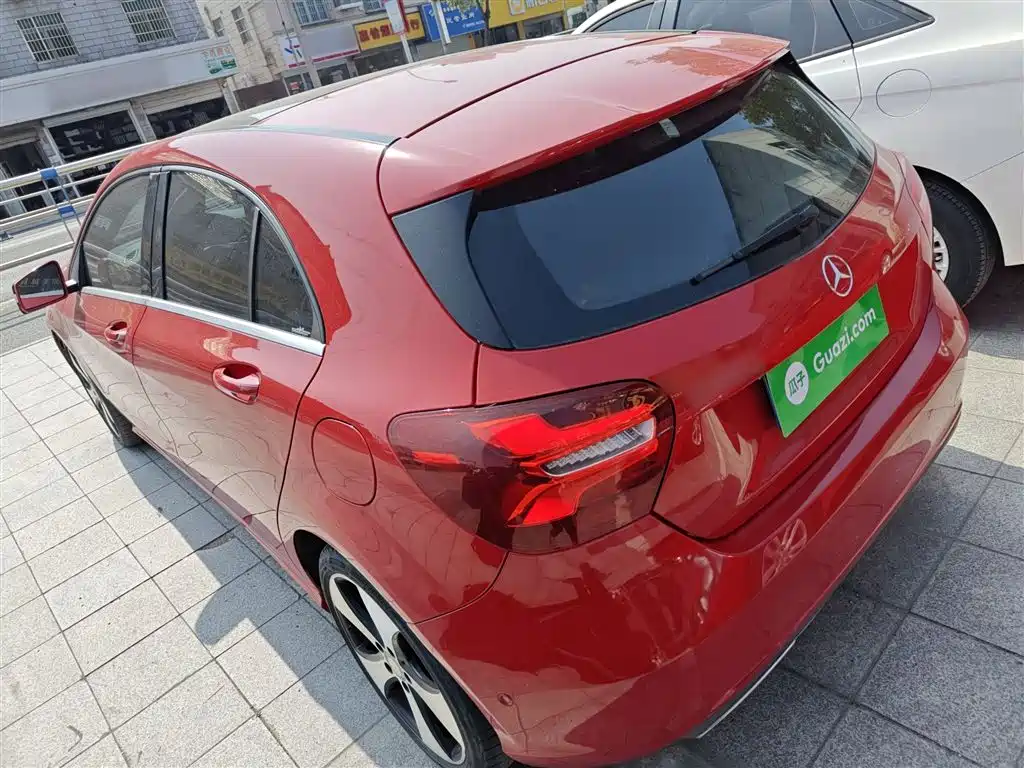 Mercedes-Benz A-Class (Import) 2017 Facelift A 200 Fashion фото 23