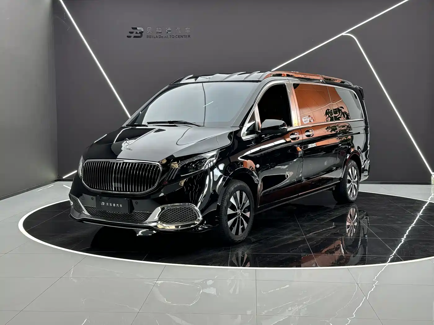 Mercedes-Benz Vito 2023 2.0T Business 7-Seater