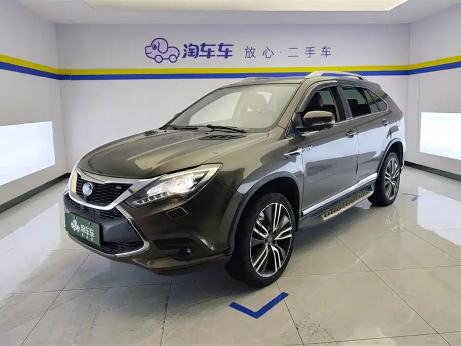 BYD Tang New Energy 2017 2.0T Tang 100