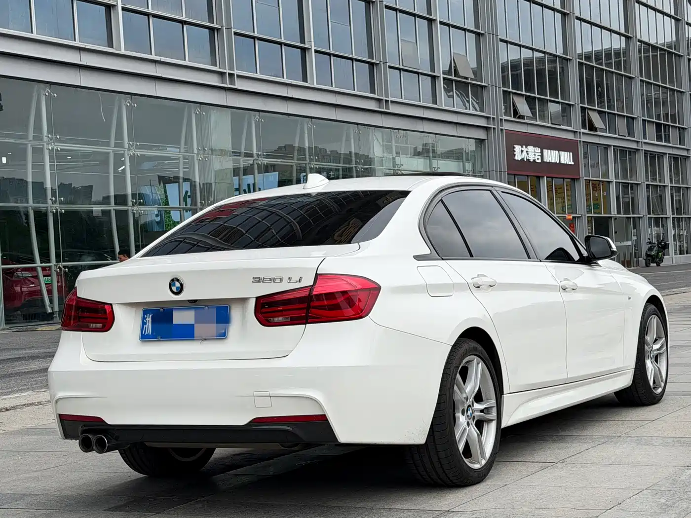BMW 3 Series 2018 320Li Leading M Sport Package фото 6