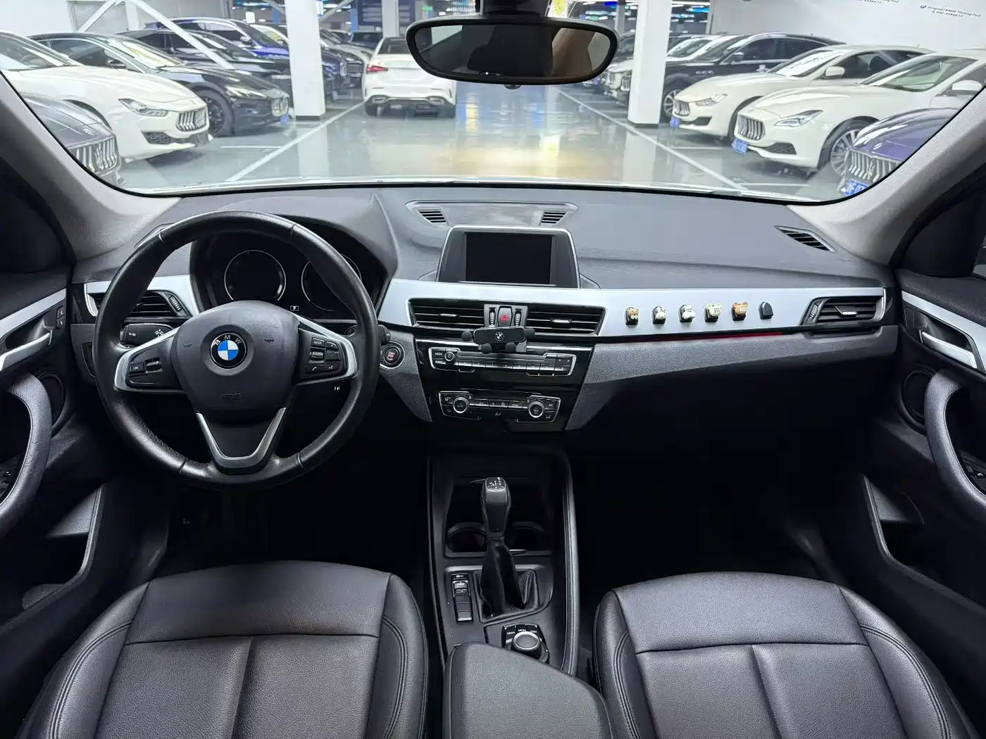 BMW X1 2018 sDrive18Li Fashion Model фото 4