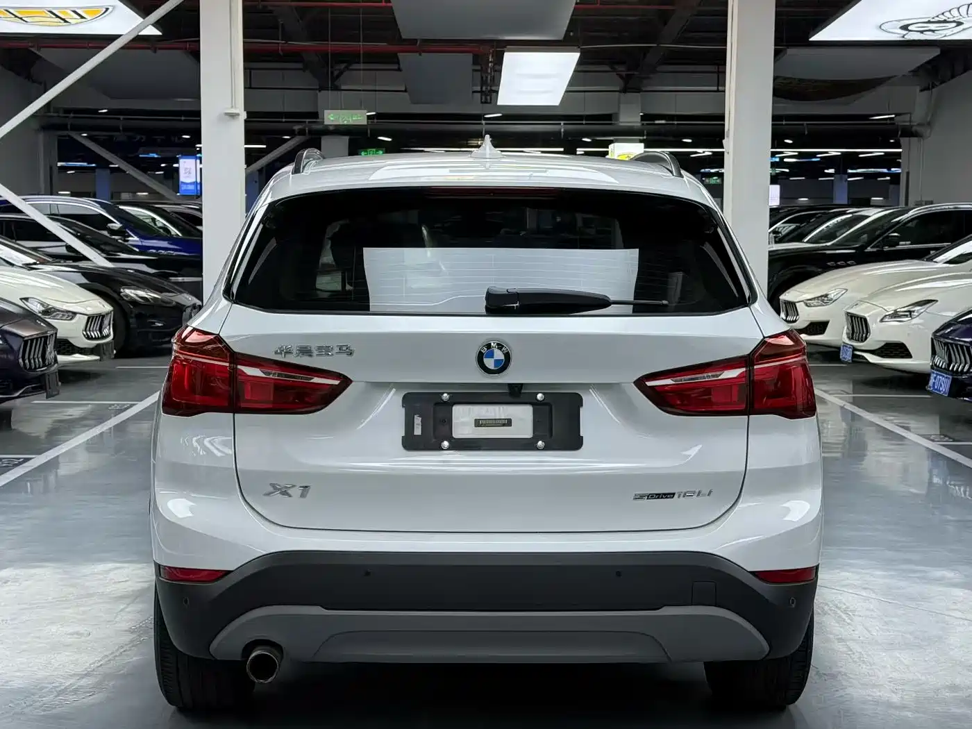BMW X1 2018 sDrive18Li Fashion Model фото 8