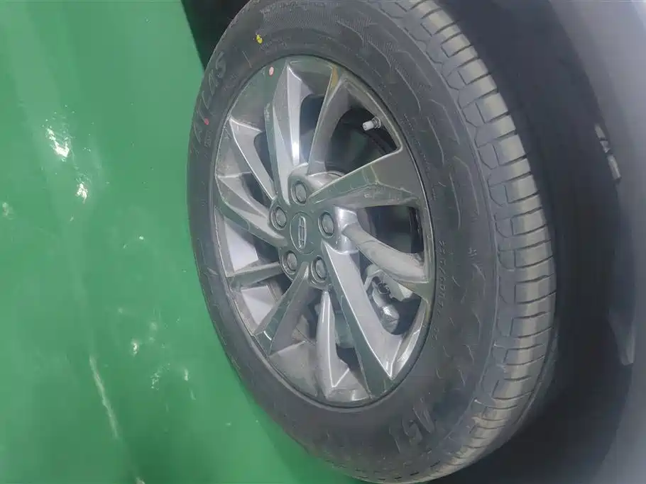 GEELY AUTOMOBILE BINYUE