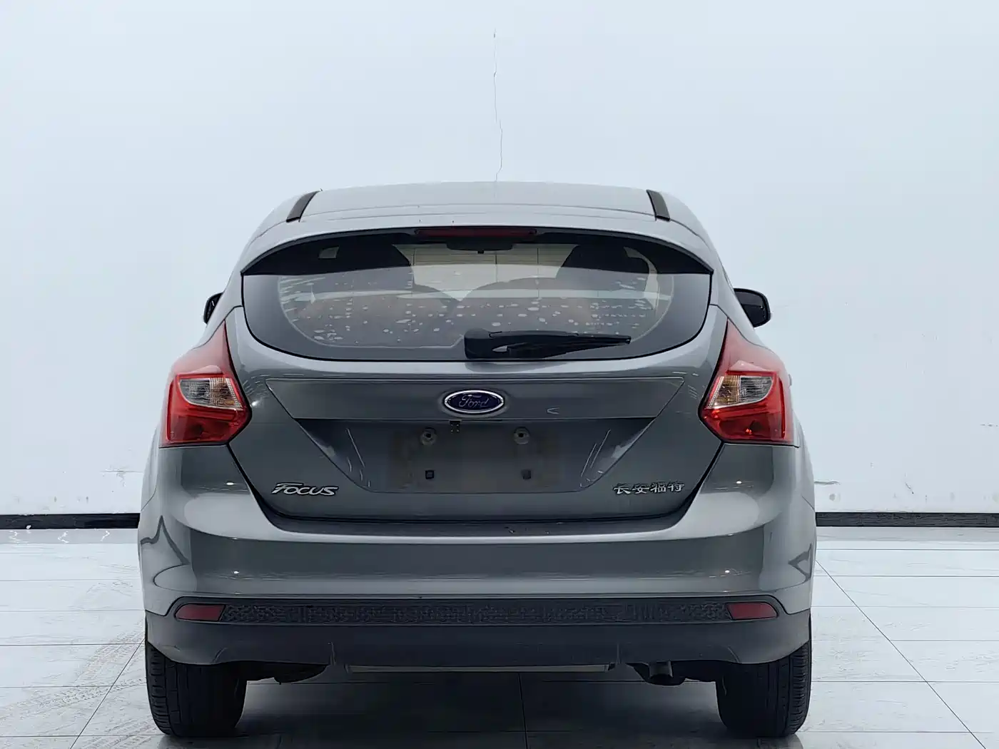 Ford Focus 2012 Hatchback 1.6L Automatic Comfort фото 15