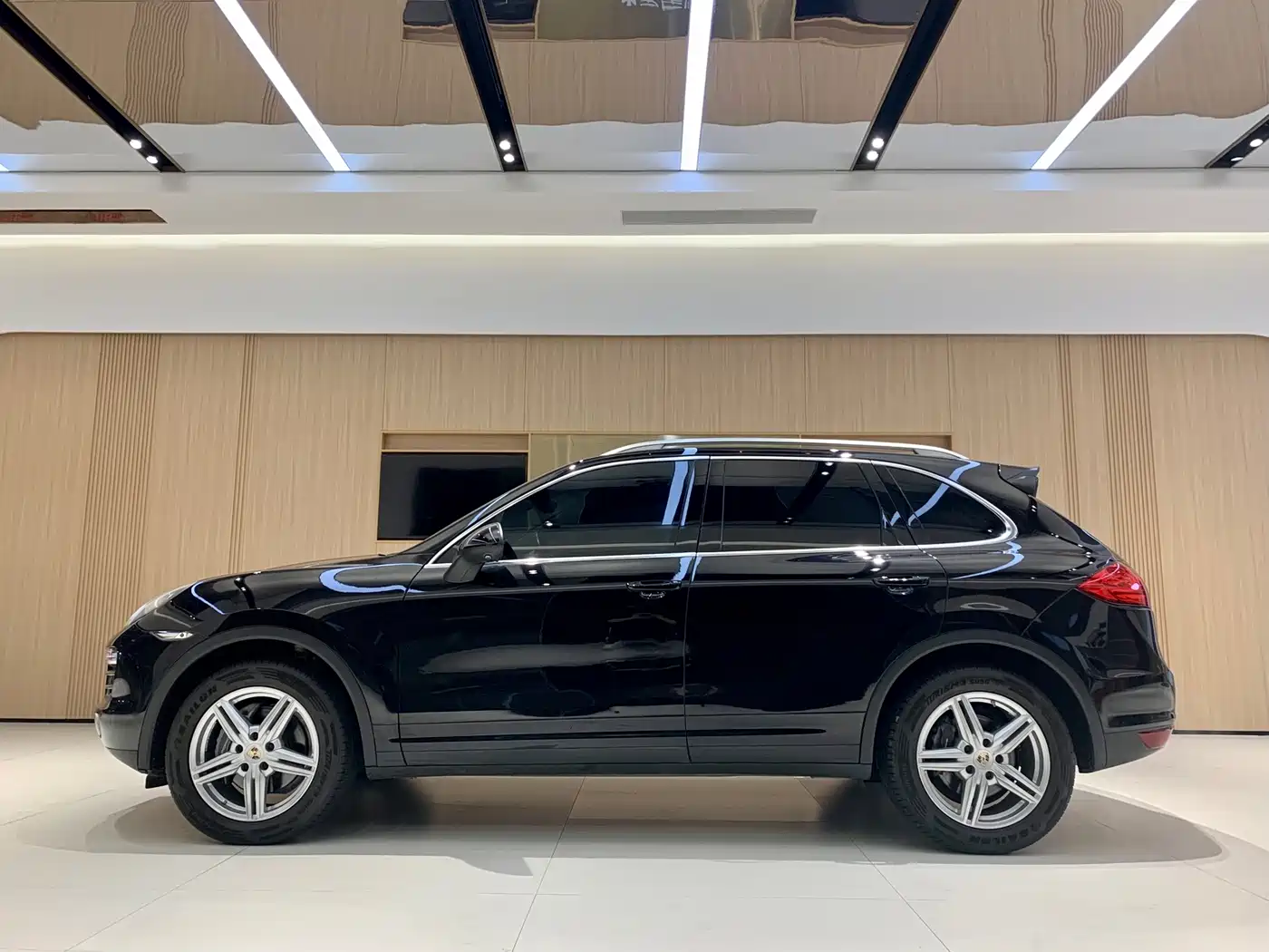 Porsche Cayenne 2011 Cayenne 3.0T фото 3