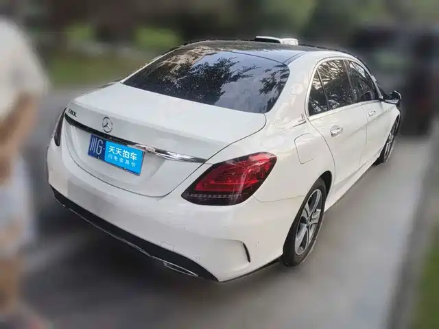 Mercedes-Benz C-Class 2020 C 260 L Sport — фото 2
