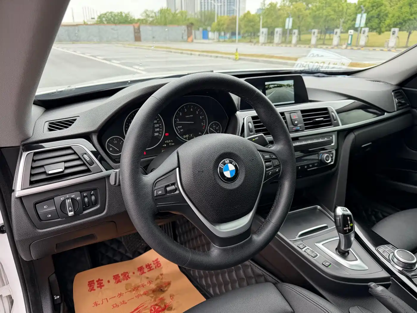 BMW 3 Series GT 2018 320i Fashion фото 8