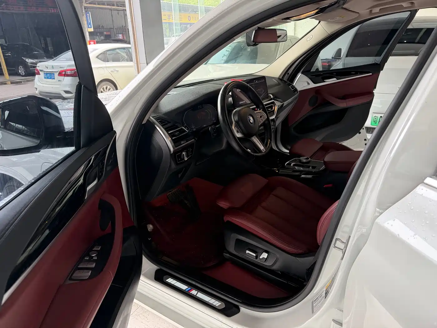 BMW iX3 2023 Leading Type фото 4