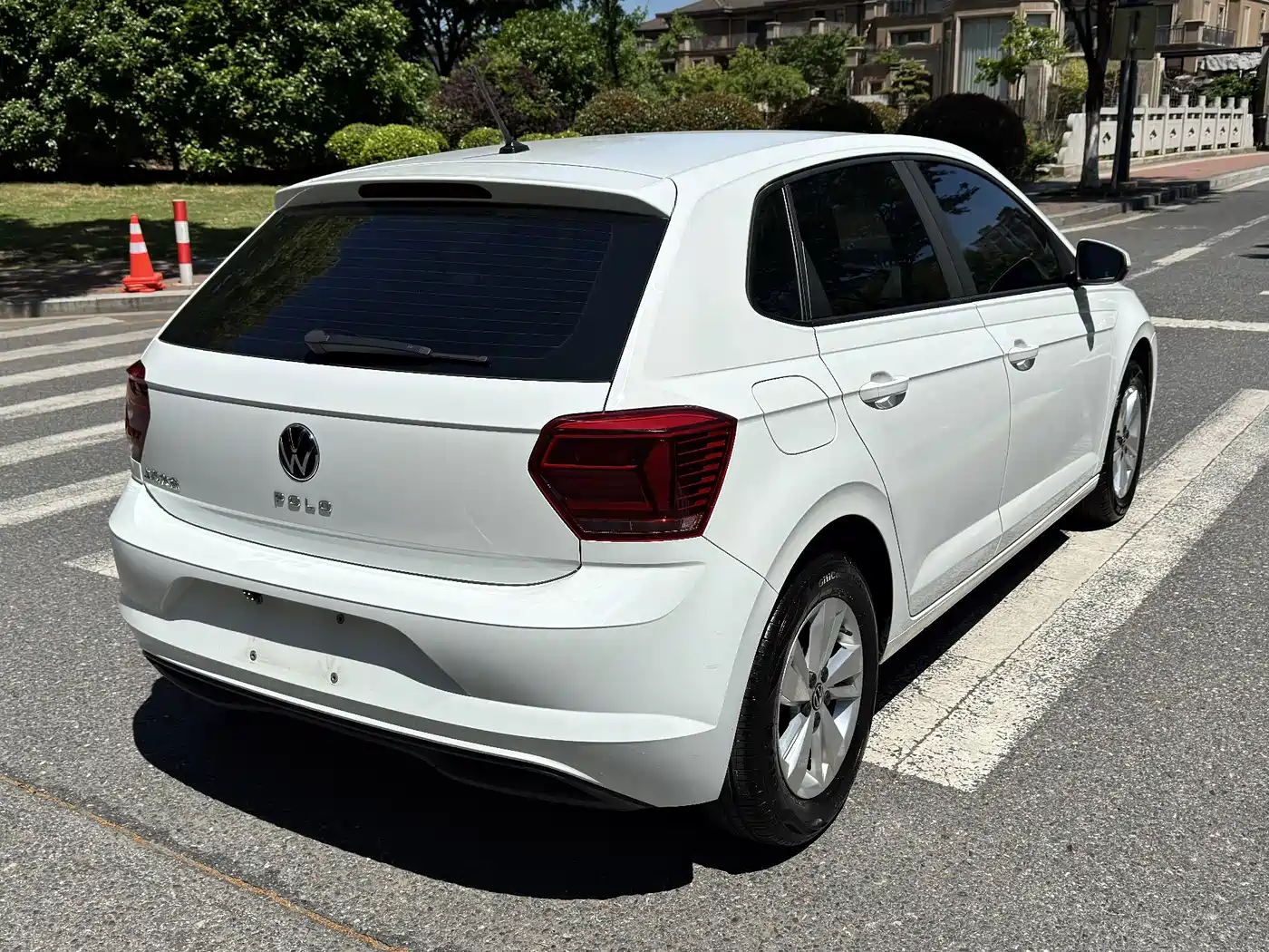 Volkswagen Polo 2023 Facelift Plus 1.5L Auto Joyful Living Edition фото 6