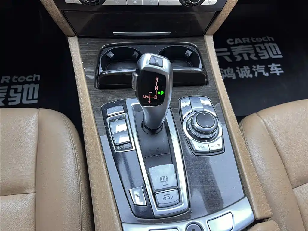 BMW 7 Series 2009 Model 740Li Leading Edition фото 22