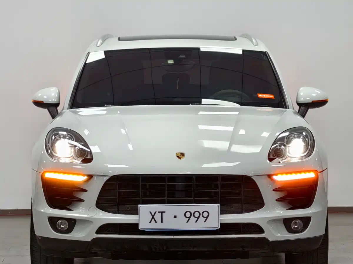 Porsche Macan 2017 Macan 2.0T фото 2