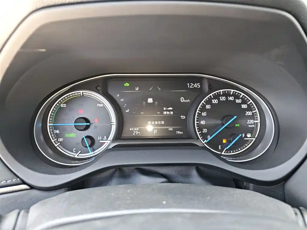Toyota Lingfang HARRIER 2023 Hybrid 2.5L CVT 4WD Premium Edition фото 12