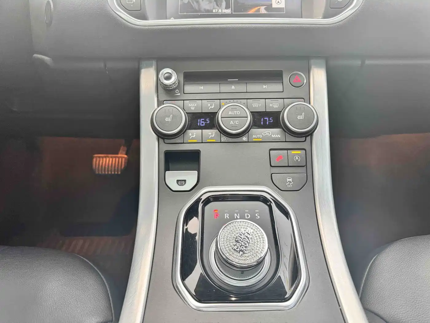 Land Rover Range Rover Evoque 2017 2.0T SE Smart Shine Edition фото 14