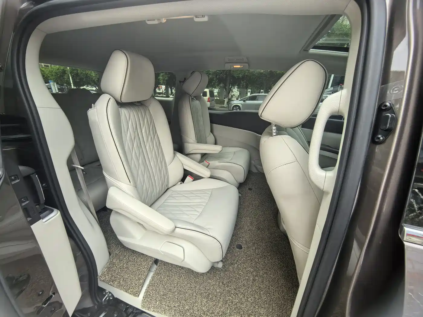 Buick GL8 2022 Land Business Class 652T Luxury фото 13