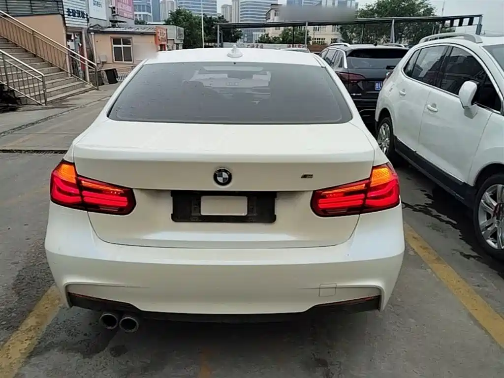 BMW 3 Series 2018 320i M Sport Package фото 6