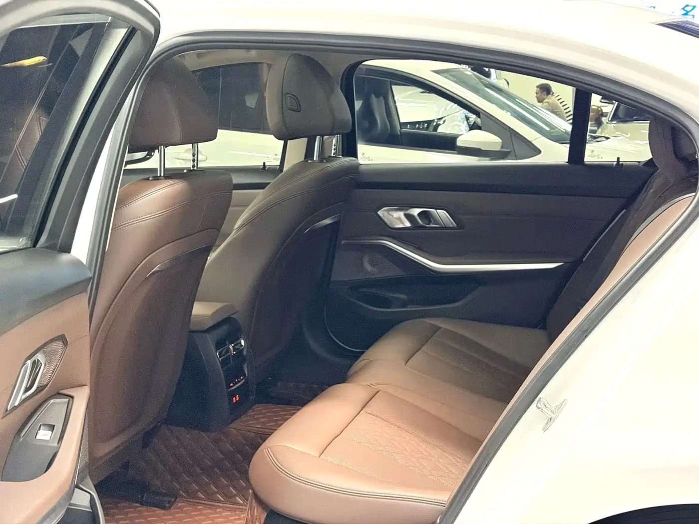 BMW i3 2022 eDrive 35 L фото 5