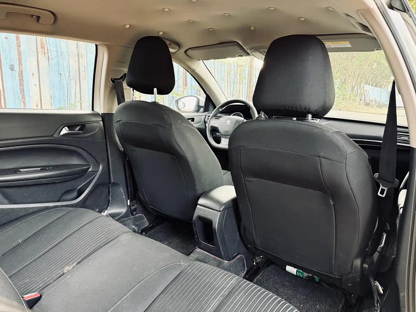 Peugeot 408 2014 1.8L Automatic Leading Edition фото 20