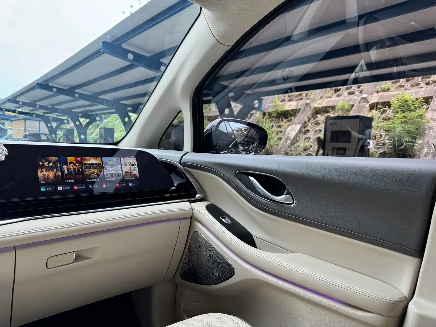 Voyah Auto Voyah Dreamer 2022 Low-carbon Dream+Smart Package фото 23
