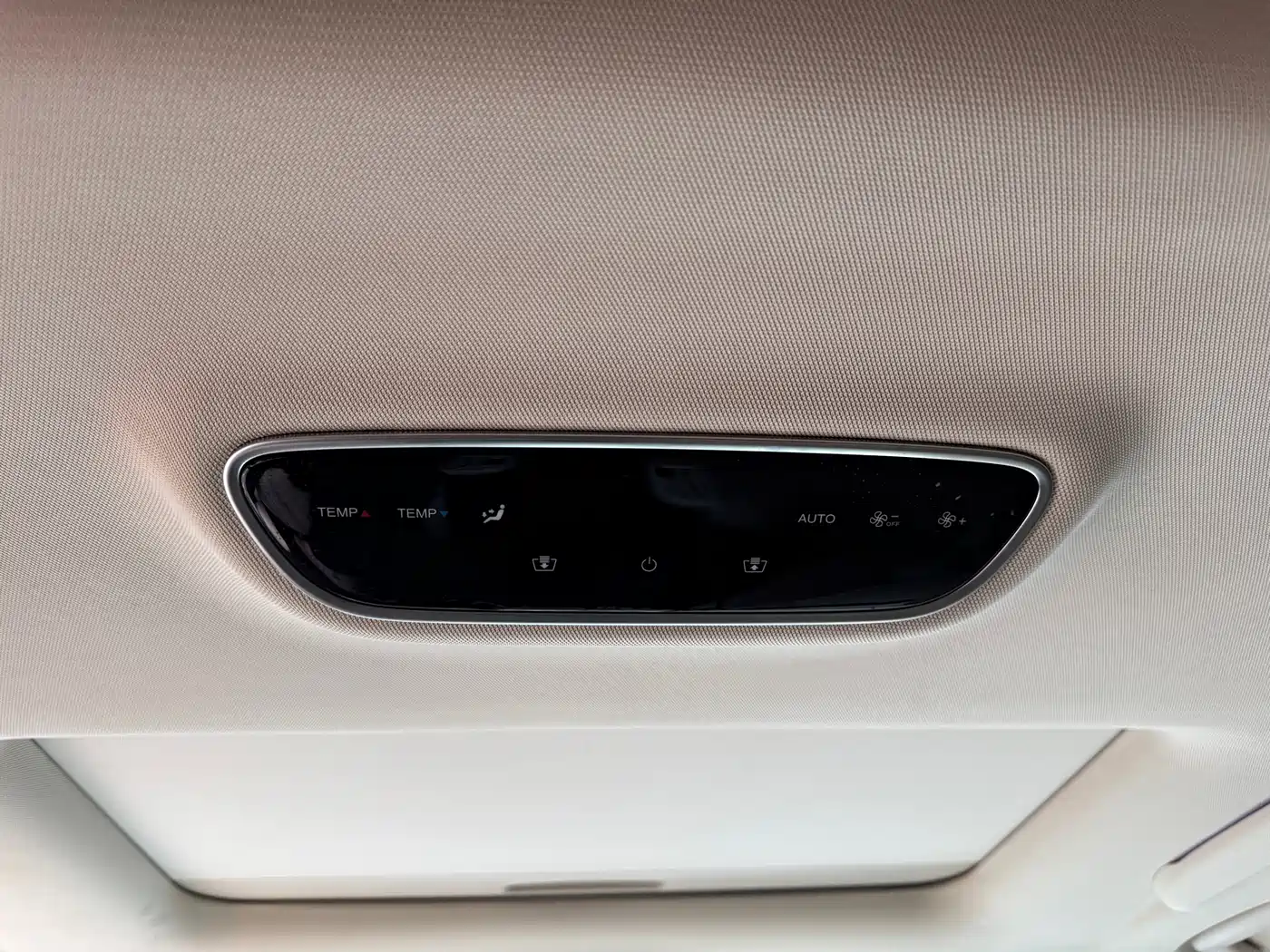 Voyah Auto Voyah Dreamer 2022 Low-carbon Dream+Smart Package фото 18