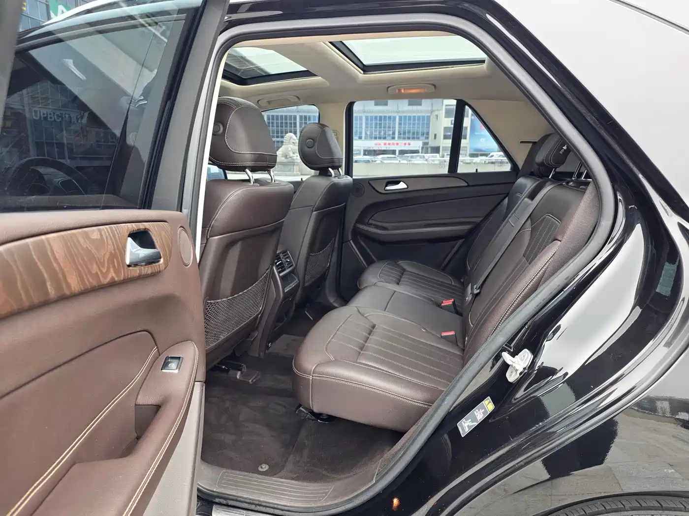 Mercedes-Benz GLE 2017 GLE 320 4MATIC Luxury фото 8