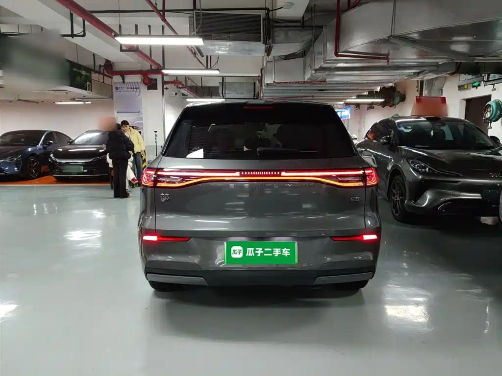 Geely Galaxy Galaxy E5 2024 530km Voyage Edition фото 6