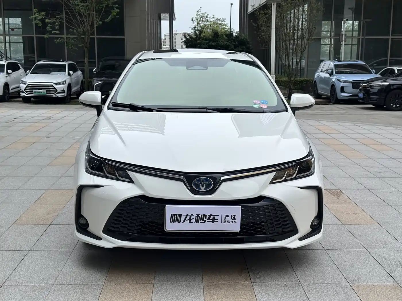 Toyota Corolla 2023 1.8L Smart Hybrid Dual Engine Elite Edition фото 3