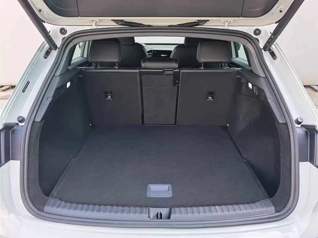 Audi Q4 e-tron 2024 40 e-tron Pioneer Edition фото 7