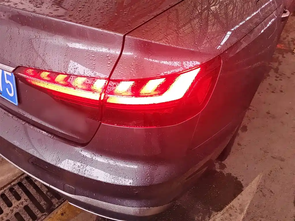 Audi A4L 2021 40 TFSI Premium Life Edition фото 25