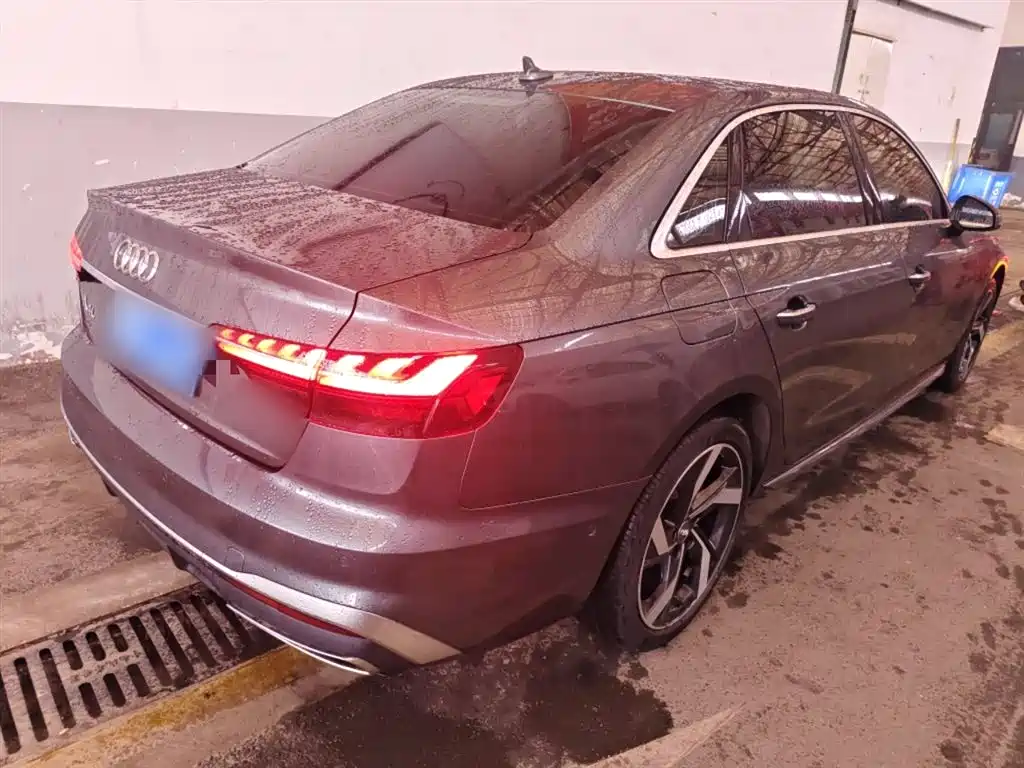 Audi A4L 2021 40 TFSI Premium Life Edition фото 5