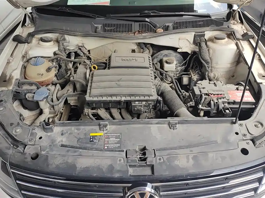 Volkswagen Lavida 2017 1.6L Automatic Trend Edition фото 10