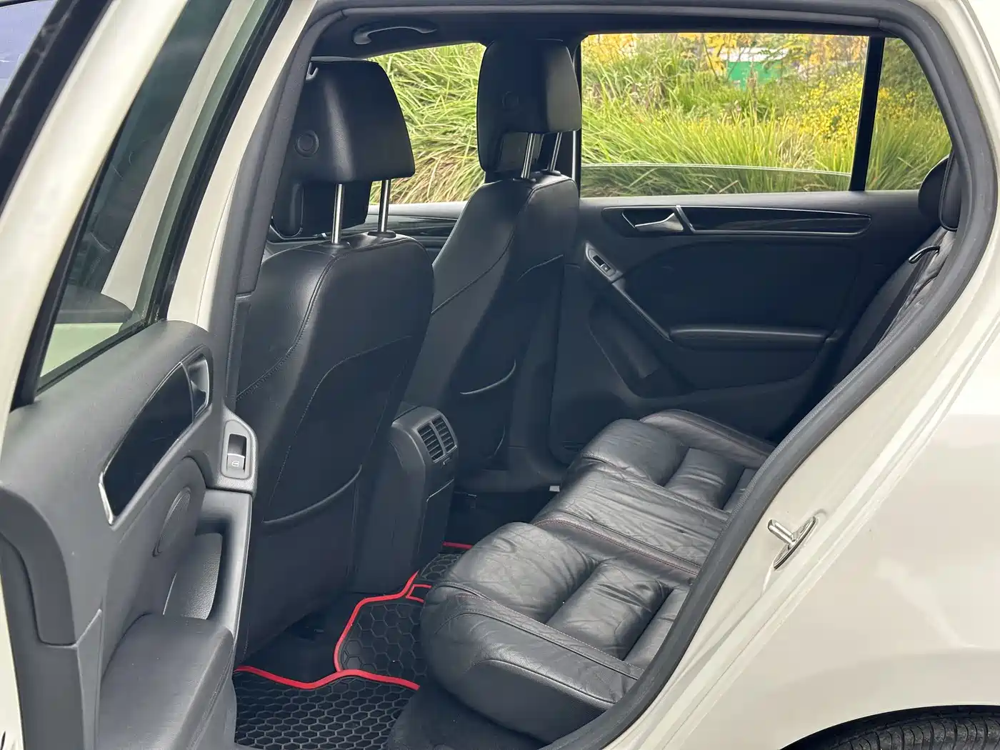 Volkswagen Golf GTI 2012 2.0TSI GTI фото 7